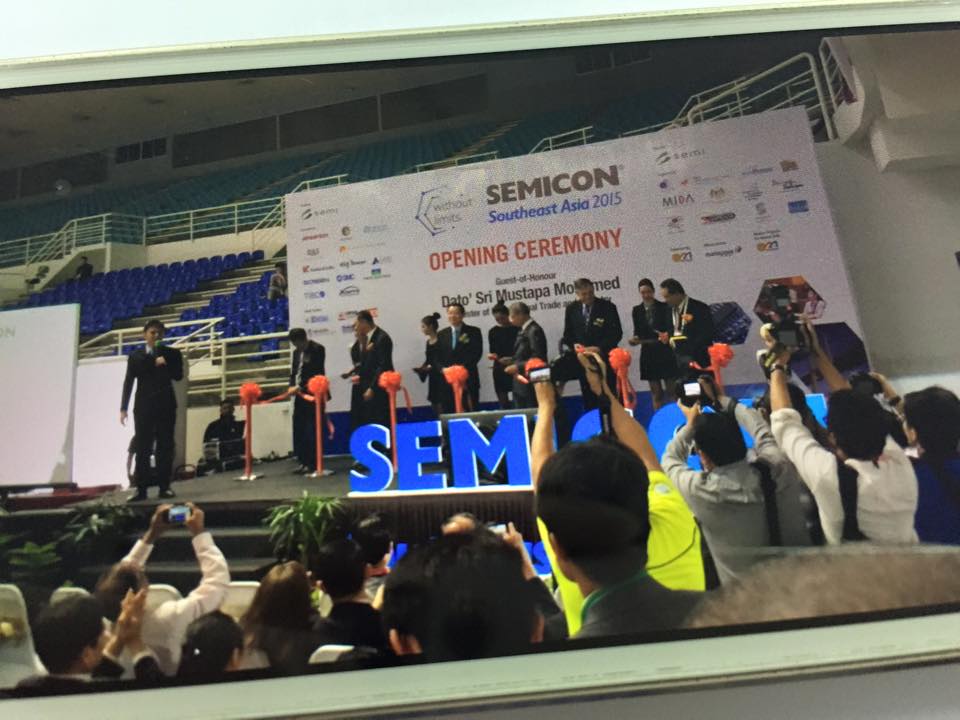 Semicon with Malaysian minister emcee Lester Leo