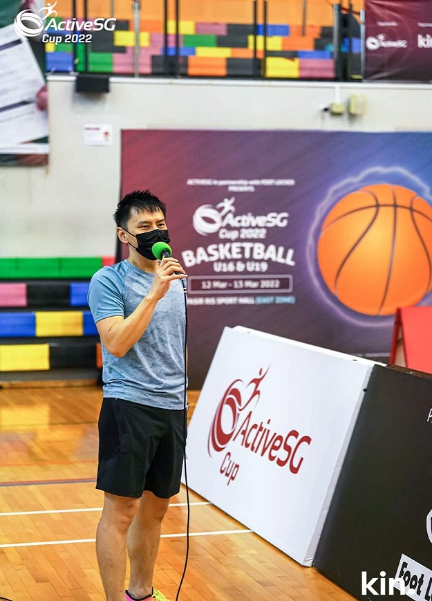 Sports emcee in singapore basketball event