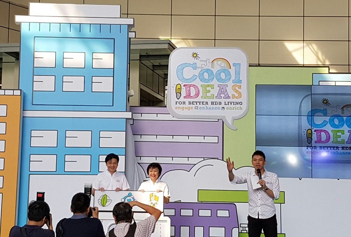 Hdb cool ideas for better hdb living roadshow government event with emcee lester leo