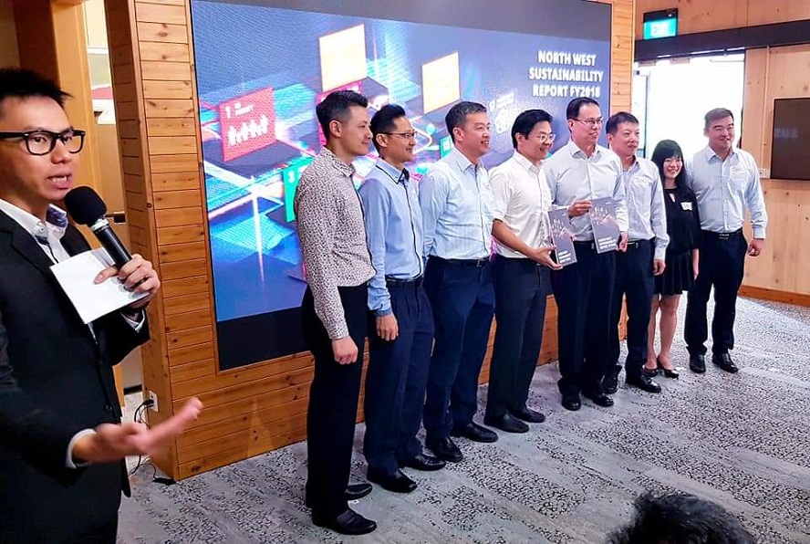 media launch emcee singapore - lester leo